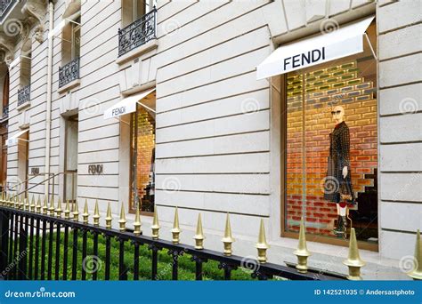 fendi stores france.